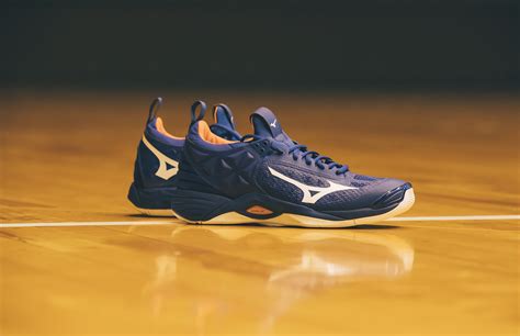 Are Volleyball and Basketball Shoes the Same: A Dive into the World of Athletic Footwear and the Mysteries of the Moon