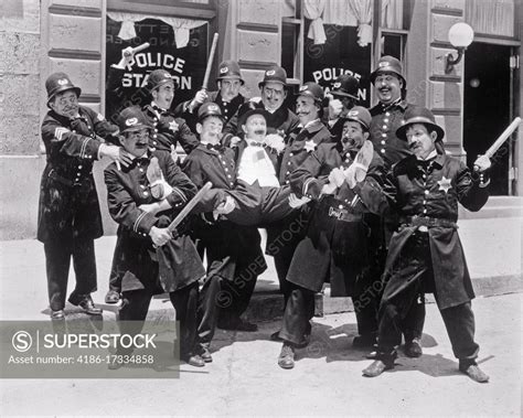 Keystone Cops: An American Comedy Gem From The Dawn Of Silent Cinema!