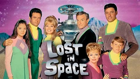 Lost In Space - Uzayda Kaybolan Bir Ailenin Şaşırtıcı Maceraları ve Muhteşem Görsel Efektleri